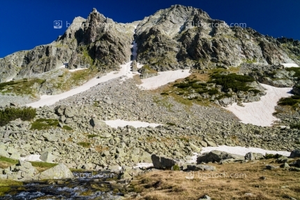 Каменишка кукла в Пирин